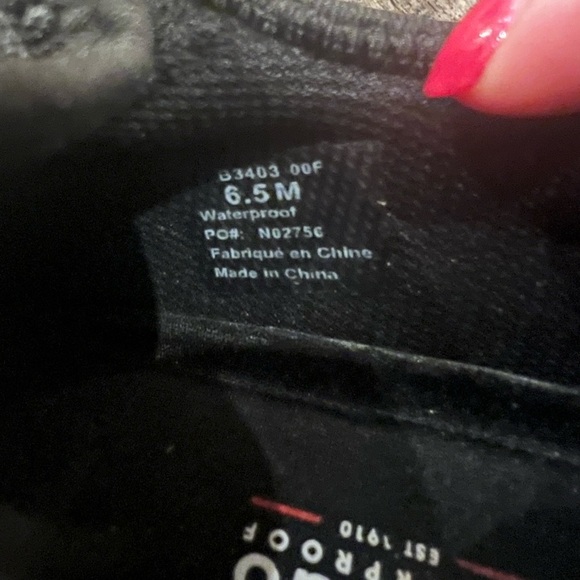 Blondo Women’s Kamie Waterproof Sneakers in Black/Grey in size 6.5 - Picture 7 of 7